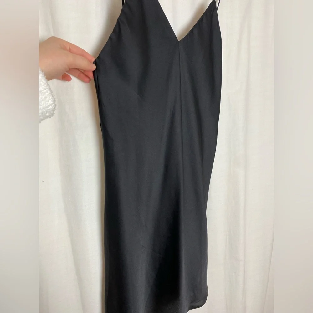 Lulu’s Black Mini Slip Dress Size M - Picture 11 of 11